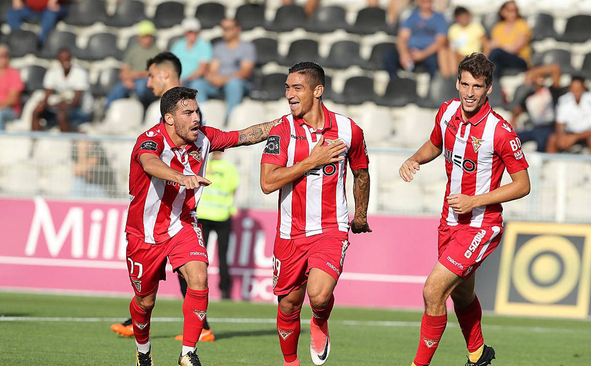 关于转会期体能课后；本菲卡状态回暖备战英超；赛场秩序良好；控场能力受关注的信息